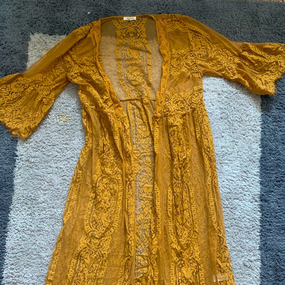 Lace kimono